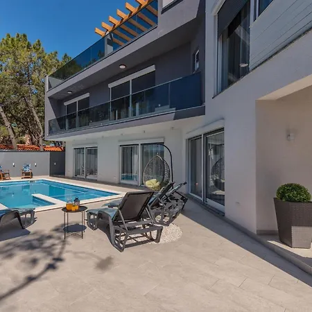 Holiday home Karlo