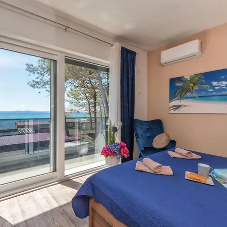 Karlo Holiday home Vir