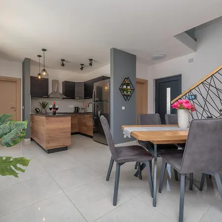 Karlo בית נופש *